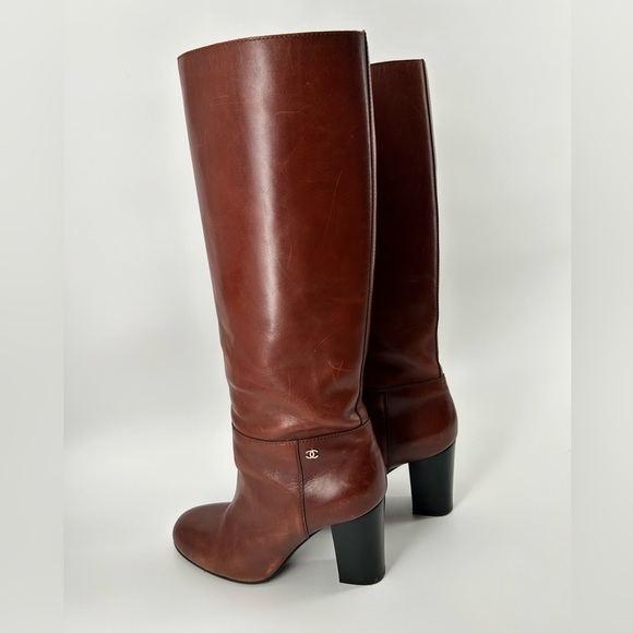 Chanel brown leather camel caramel heeled boots pull on 38.5 with dustbags only - Picture 5 of 16